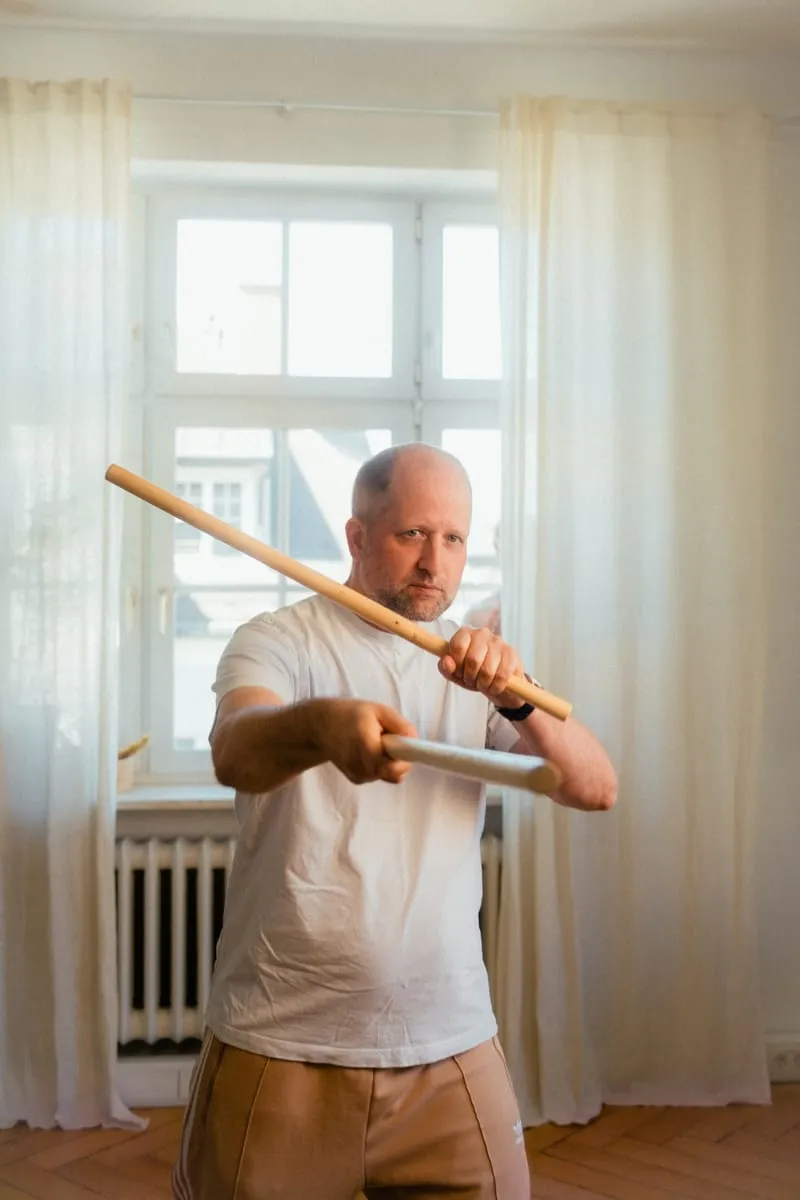 Einzelkorrektur bei einer Wuzu-Quan-Haltung — inneres Kung Fu München
