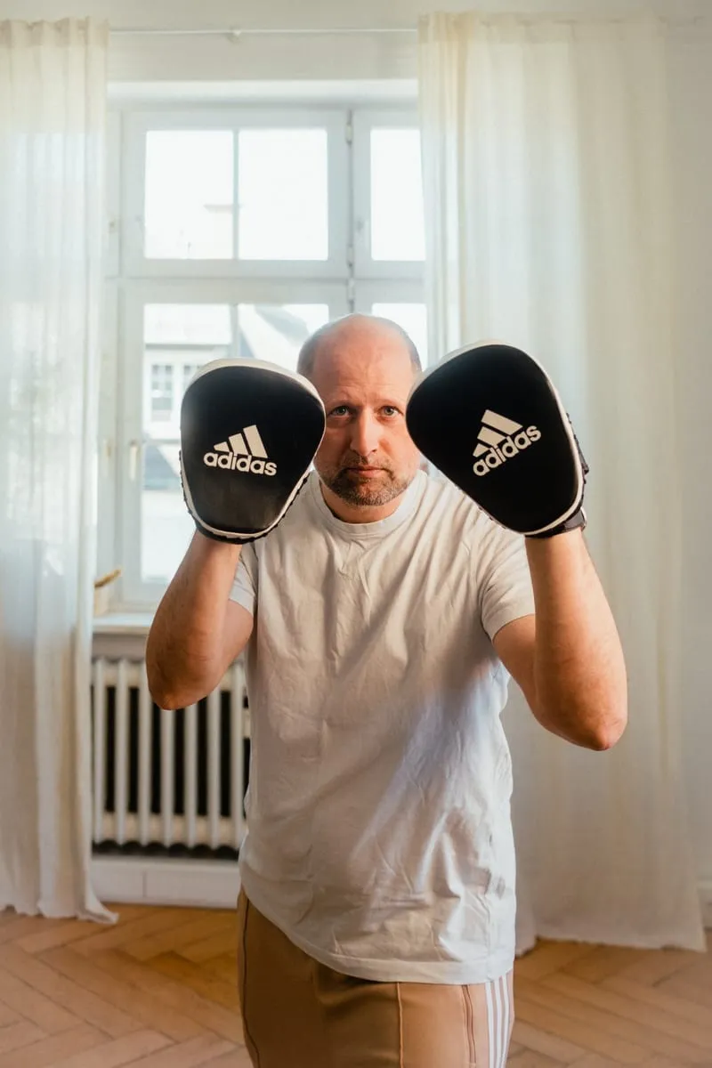 Konzentrierte Körperhaltung — Praxis des inneren Kung Fu im Präsenzkurs